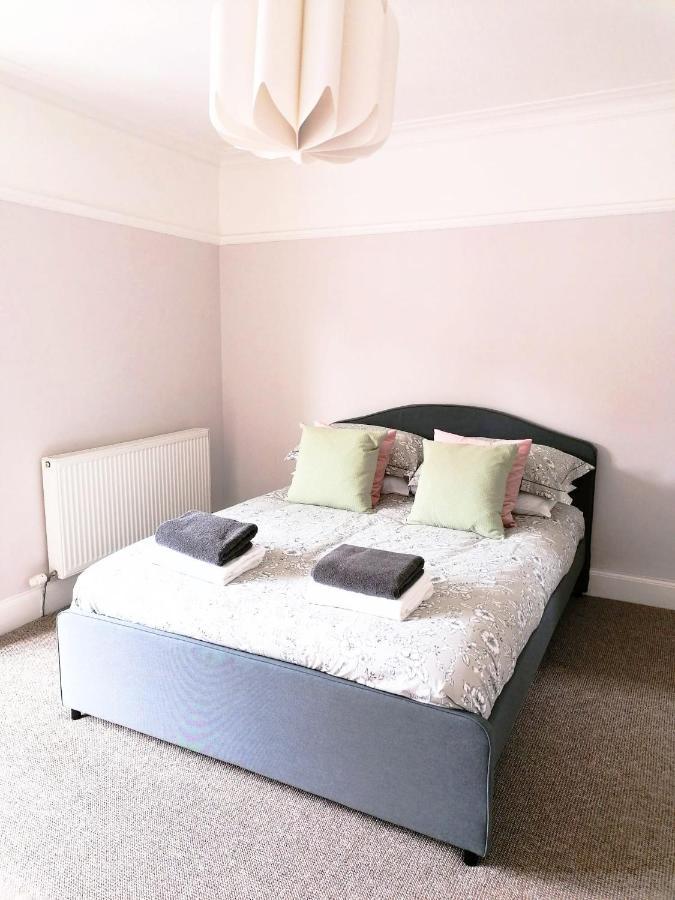 فيلا Sunset House - Whitby Townhouse Near The Sea Sleeps 8 المظهر الخارجي الصورة