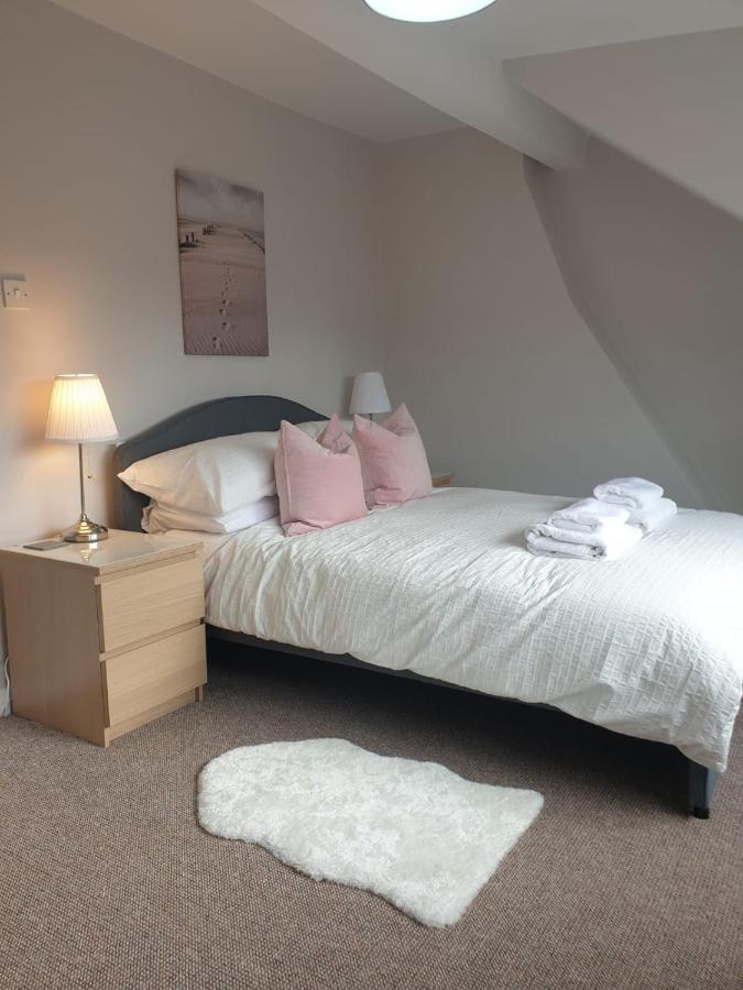 فيلا Sunset House - Whitby Townhouse Near The Sea Sleeps 8 المظهر الخارجي الصورة