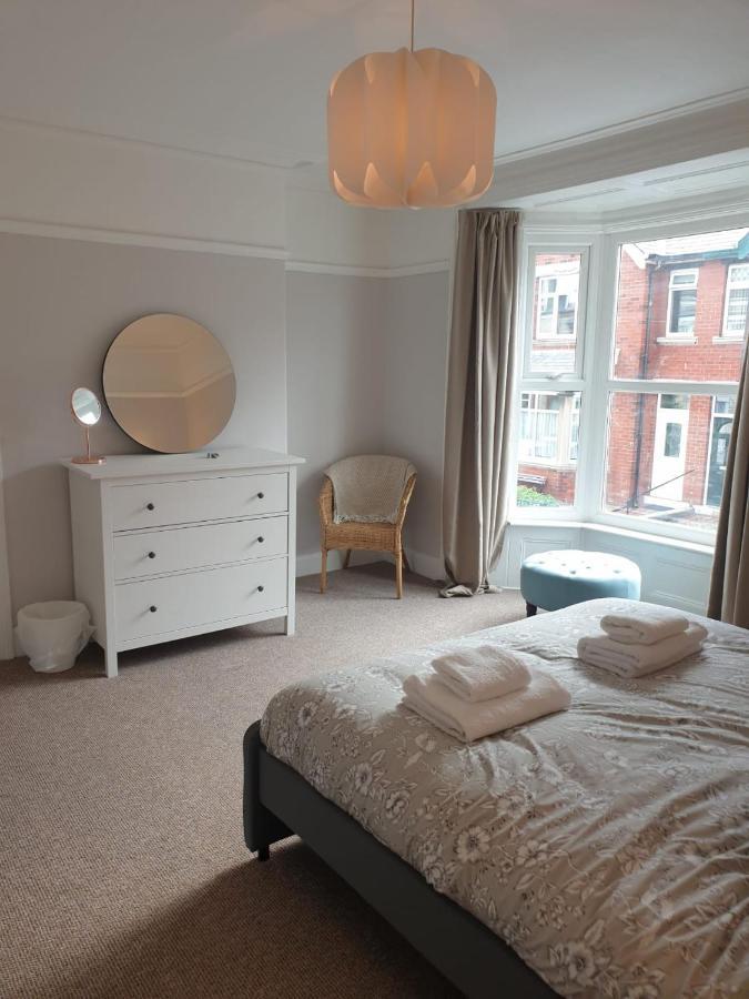 فيلا Sunset House - Whitby Townhouse Near The Sea Sleeps 8 المظهر الخارجي الصورة