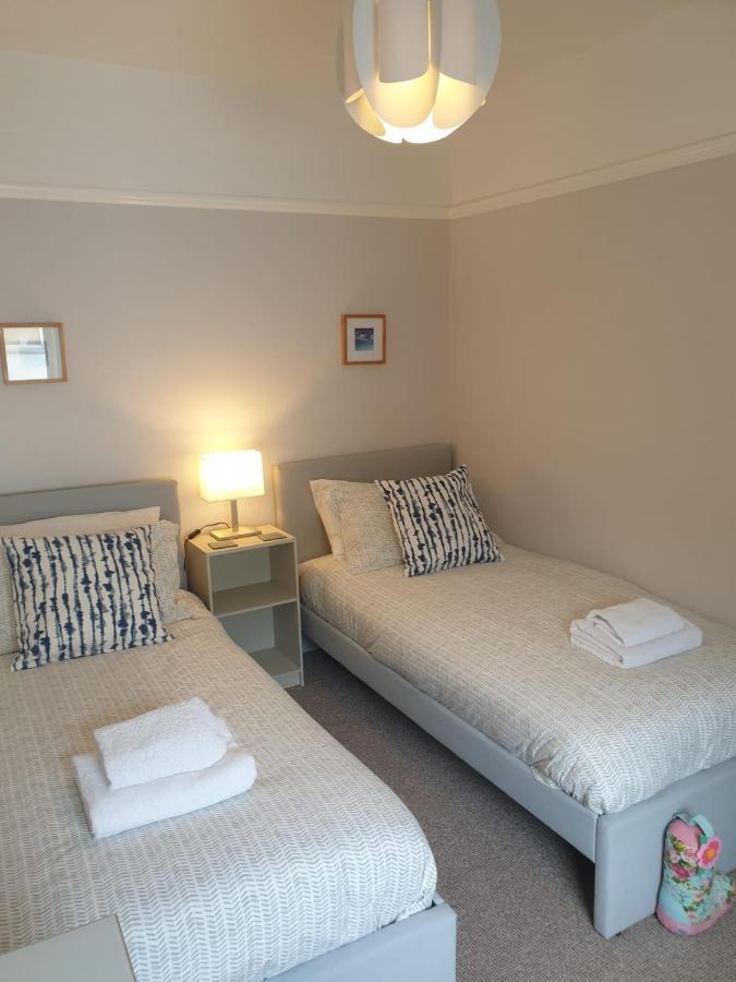 فيلا Sunset House - Whitby Townhouse Near The Sea Sleeps 8 المظهر الخارجي الصورة