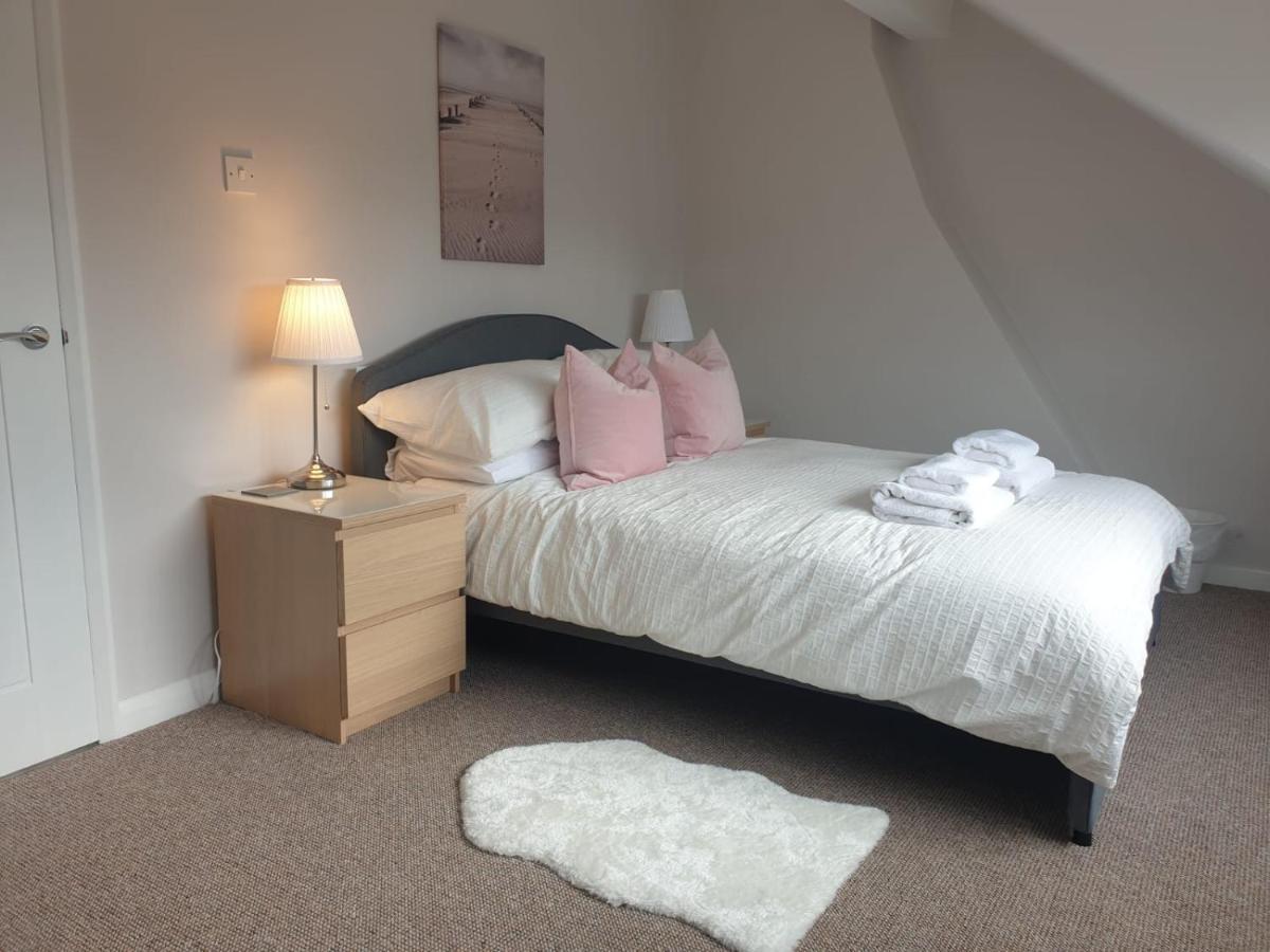 فيلا Sunset House - Whitby Townhouse Near The Sea Sleeps 8 المظهر الخارجي الصورة