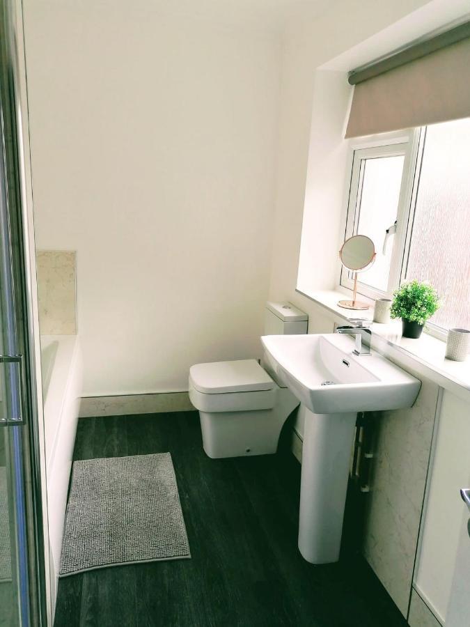 فيلا Sunset House - Whitby Townhouse Near The Sea Sleeps 8 المظهر الخارجي الصورة